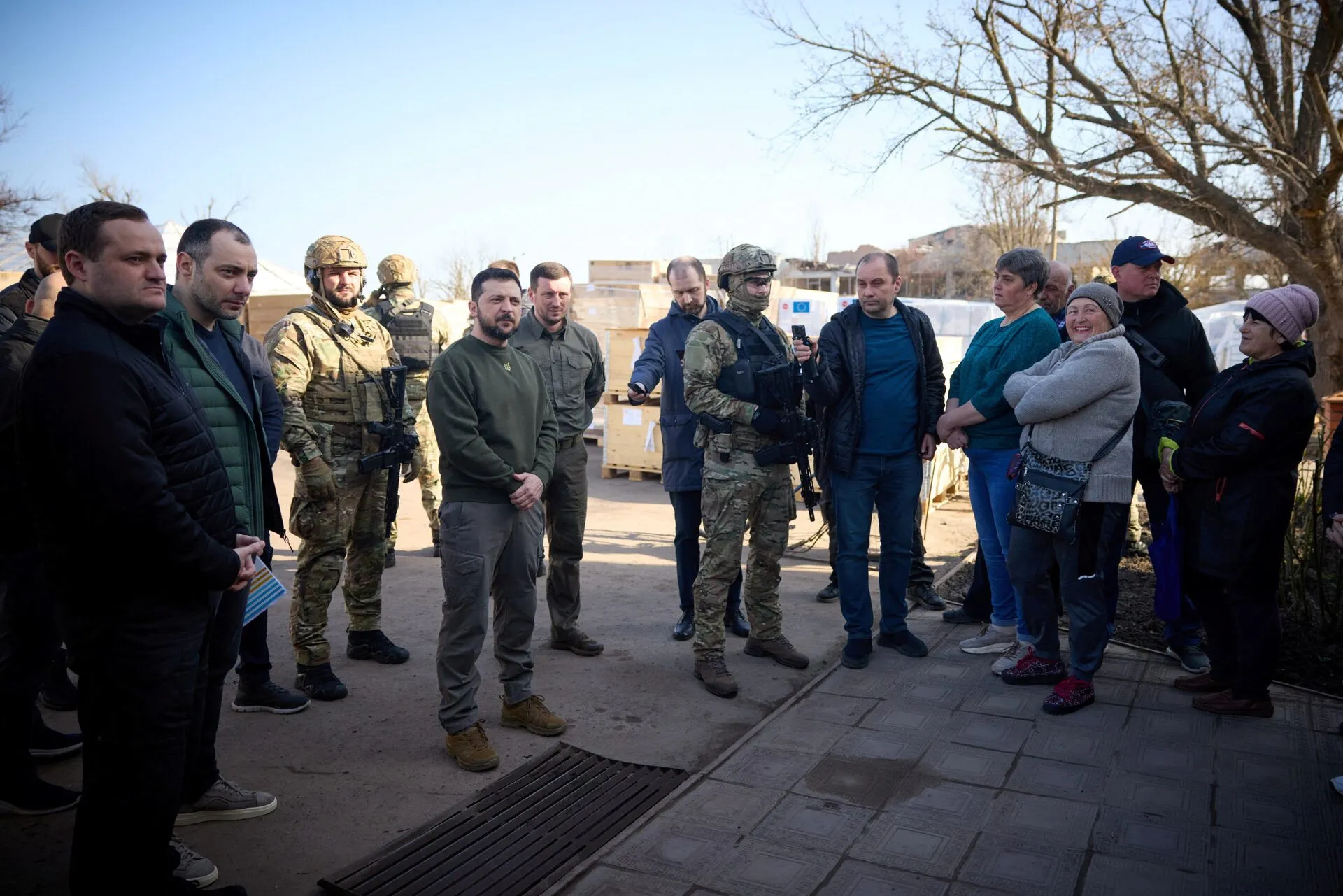 Зеленський відвідав прифронтовий Херсон у третю річницю звільнення міста
